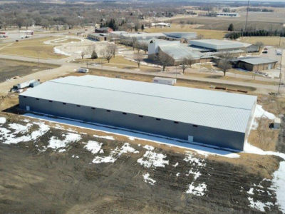 Metal Building: Indoor Fitness Center