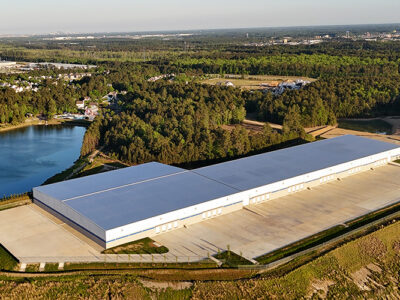 Metal building logistics warehouse